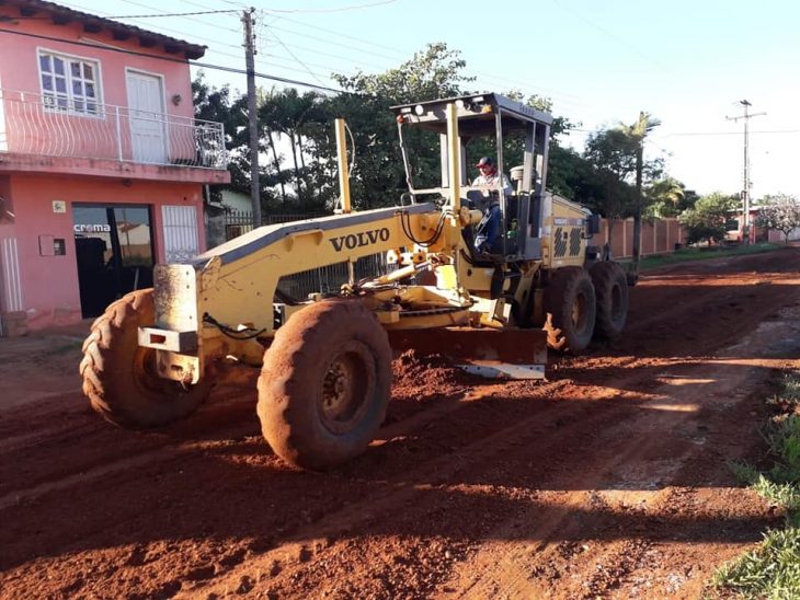 TRABAJOS DE MEJORAMIENTO VIAL EN EL BARRIO SANTA RITA.