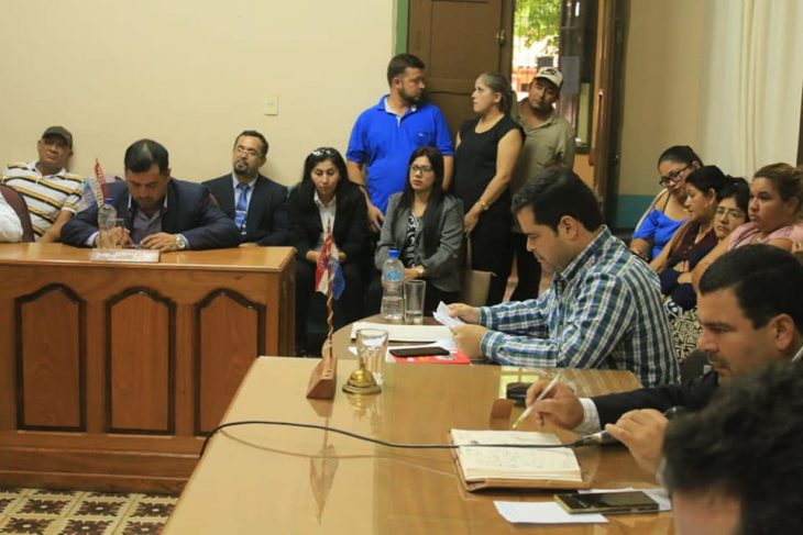 INTENDENTE RESPONDE SOBRE TEMAS COMUNITARIOS EN LA JUNTA MUNICIPAL DE CONCEPCIÓN.