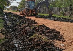 LIMPIEZA DE CANALES EN EL SECTOR JUAN PABLO II DE LA CIUDAD DE CONCEPCIÓN.