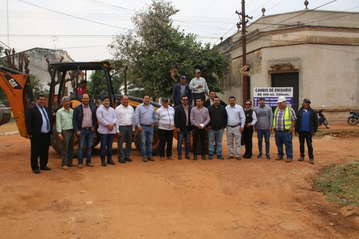 AUTORIDADES SE UNEN PARA EJECUCIÓN DE IMPORTANTE OBRA: CAMBIO DE EMISARIO.