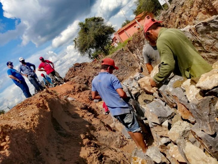 CONSTRUIMOS PARA LA COMUNIDAD.