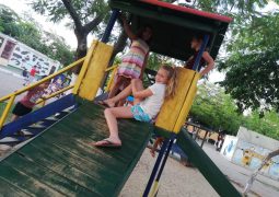 DOMINGO EN FAMILIA EN LA PLAZA AGUSTÍN FRENANDO DE PINEDO.